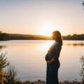 Lysterfield maternity photoshoot golden hour glow: Embrace the radiance